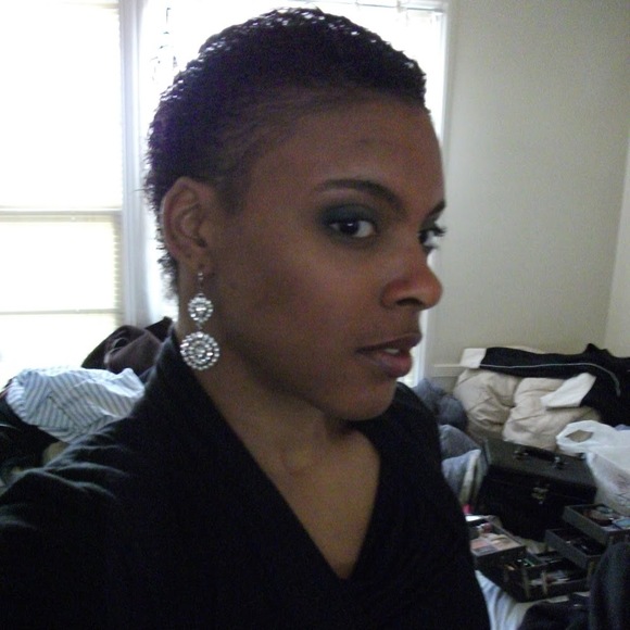 Meet your Posher, Chandelleria - Picture 1 of 1